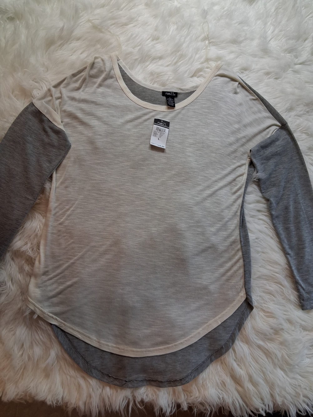 Rue21 Long Sleeve Gray Top Size Large NWT